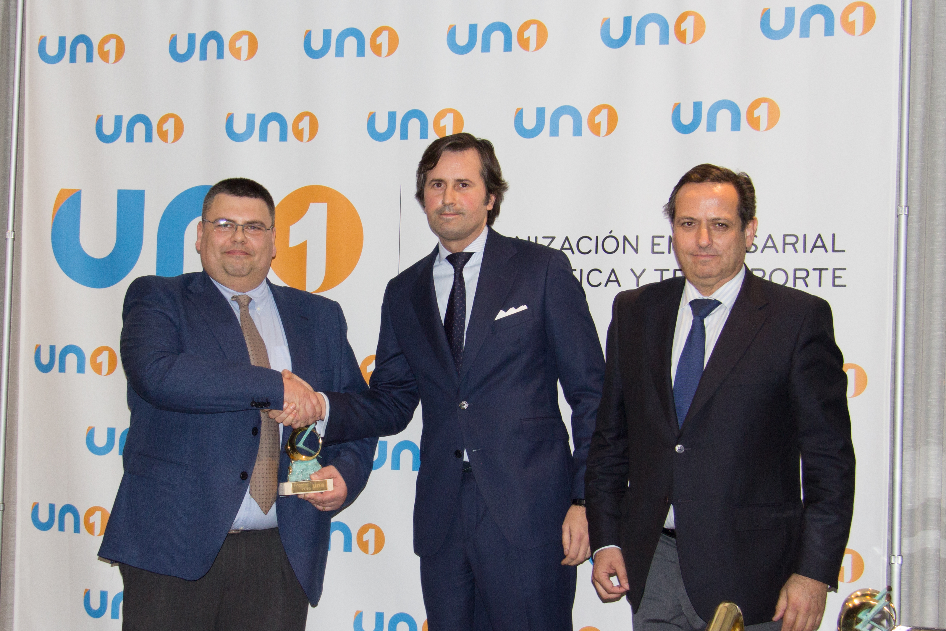 Proequity patrocina los Premios UNO Logística y Transporte